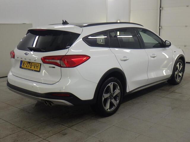 Ford FOCUS 1.0 EcoB Hybrid Active X Panoramadak Camera Half Leer Stoelverwarming Privacy Glass Wagon Dealeronderhouden