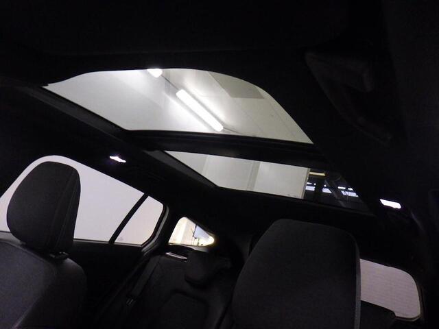 Ford FOCUS 1.0 EcoB Hybrid Active X Panoramadak Camera Half Leer Stoelverwarming Privacy Glass Wagon Dealeronderhouden