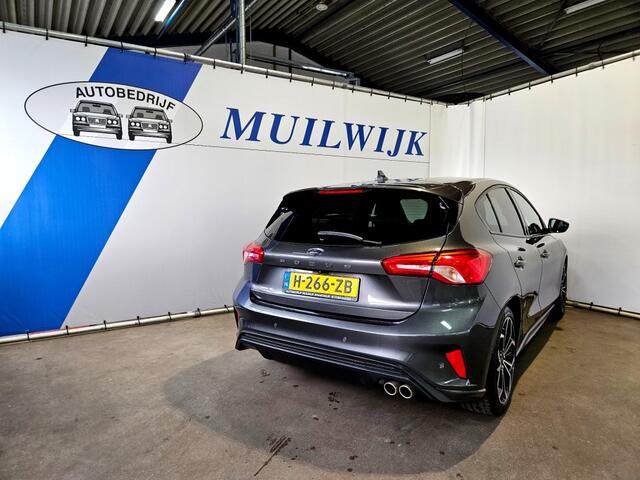 Ford FOCUS 1.0 EcoBoost ST Line Business / Camera / Winterpack / NL Auto