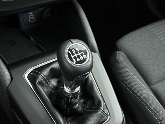 Ford FOCUS Wagon 1.0 EcoBoost Hybrid Active X | Stoelverwarming | Apple Carplay & Android Auto | NAVI | Parkeersensoren | Elektrische achterklep