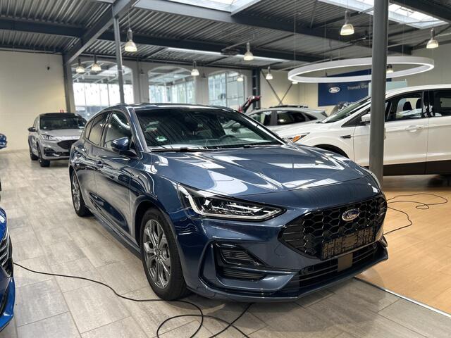 Ford FOCUS ST-Line EcoBoost Hybrid 155 pk | Winter Pack | AGR Stoel | Camera | Adapt. cruise | B&O | Full Led |