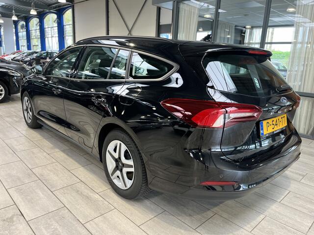 Ford FOCUS Wagon EcoBoost Connected | Trekhaak | LED | Navi | Cruise | Parkeersens. V+A | 4 seiz. banden