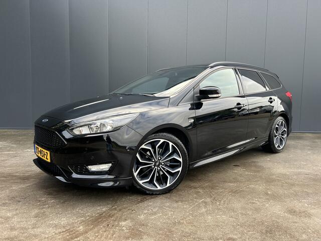 Ford FOCUS Wagon 1.0 ST-Line LED TREKHAAK NAVI CRUISE ECC 17 INCH