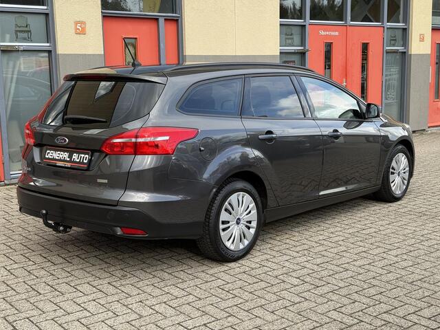 Ford FOCUS Wagon 1.0 Titanium, Navi, Trekhaak, NEW DistributieRiem