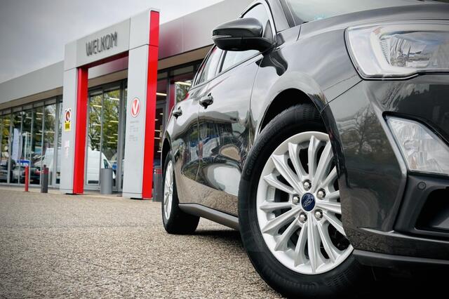 Ford FOCUS 1.5 EcoB. 150PK Titanium Business | TREKHAAK | STOEL+STUUR VERWA