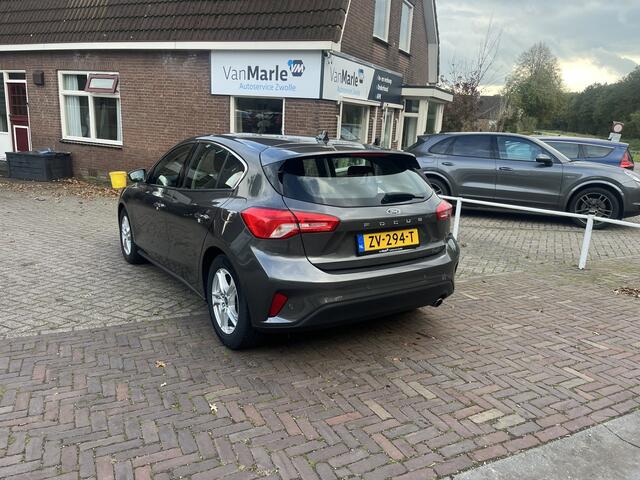 Ford FOCUS 1.0 EcoBoost Business STOEL- EN STUURVERWARMING CRUISE NAVI KEYLESS