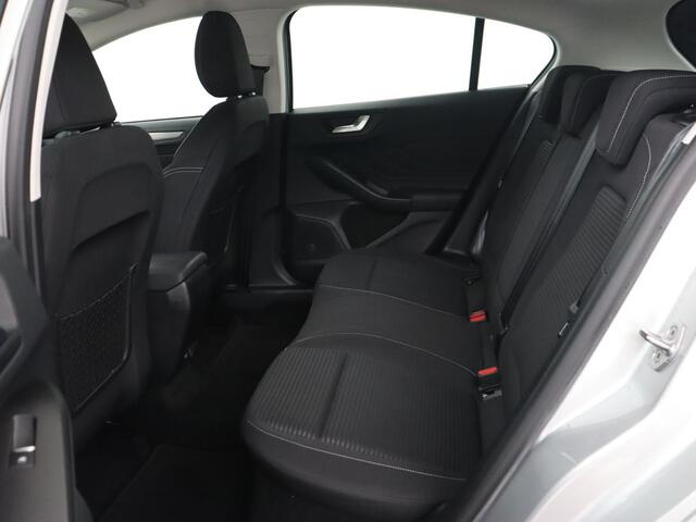 Ford FOCUS 1.0 EcoBoost Titanium | Automaat | Carplay | Navigatie | Keyless | Parkeerhulp | Climate control | Cruise control | Bluetooth