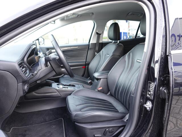 Ford FOCUS Wagon 1.5 EcoBoost AUT. Vignale WINTERPACK | TREKH. | HUD | LED | NAVI