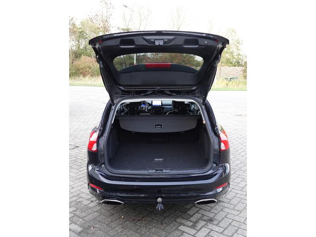 Ford FOCUS Wagon 1.5 EcoBoost AUT. Vignale WINTERPACK | TREKH. | HUD | LED | NAVI