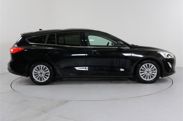 Ford FOCUS Wagon 1.5 EcoBoost Vignale | Trekhaak | Pdc v/a | Cruise | Navi |
