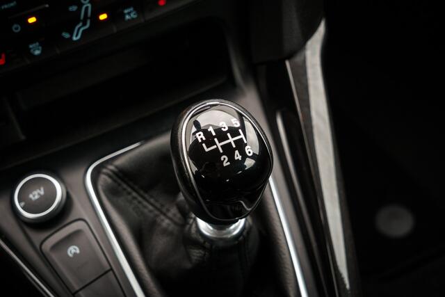 Ford FOCUS Wagon 1.0 Titanium | Stoelverwarming | Camera | Cruise | Clima