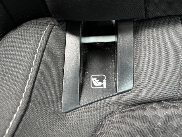 Ford FOCUS Wagon 1.0 EcoBoost Trend Edition Business NL-Auto, Navigatie, Apple Carplay/ Android Auto, Trekhaak, Led-verlichting, Airco, A-Rij-camera , Parkeerhulp, USB, Lichtmetaal.