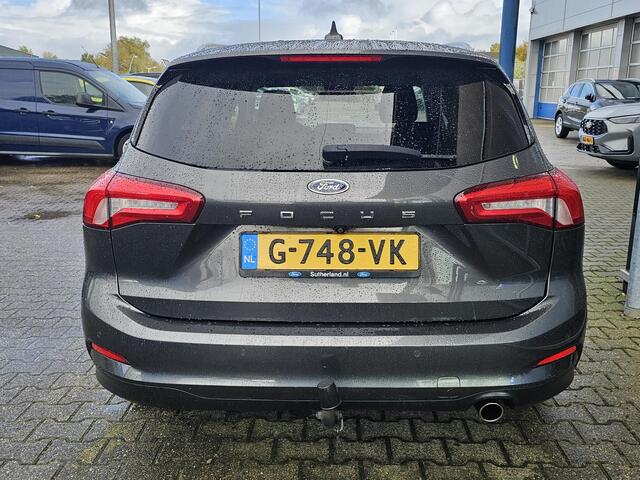 Ford FOCUS Wagon 1.5 EcoBoost Titanium Business 150 pk | 2de eigenaar | Full-led | Trekhaak | 1.500 kg trekgewicht | Camera | Winterpack | Perfect onderhouden!