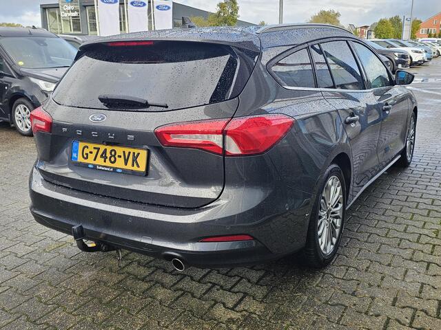 Ford FOCUS Wagon 1.5 EcoBoost Titanium Business 150 pk | 2de eigenaar | Full-led | Trekhaak | 1.500 kg trekgewicht | Camera | Winterpack | Perfect onderhouden!