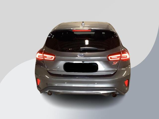 Ford FOCUS 2.3 EcoBoost ST-X | 280pk Automaat! | Winter Pack | AGR-stoelen | Camera | Bang&Olufsen | Head up Display