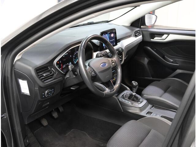 Ford FOCUS Wagon 100PK Edition Business | 1ste eigenaar | AppleCarplay/AndroidAuto | Stoel/Stuur/VoorruitVerwarmd | Armsteun | Climate Control | Cruise Control | Navigatie | Keyless | Parkeersensoren | Isofix |