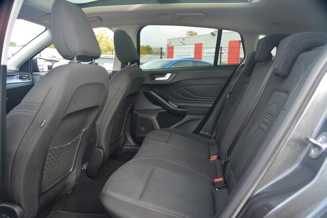 Ford FOCUS Wagon 1.5 EcoBlue Active Business | Outdoor pakket | Navigatie | Panoramadak | Sportstoelen | B&O | Camera |
