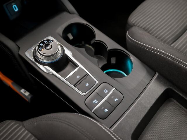 Ford FOCUS Wagon 1.0 EcoBoost Titanium Sport Automaat (APPLE CARPLAY, GROOT NAVI, CLIMATE, TREKHAAK, SPORTSTOELEN, KEYLESS, LED KOPLAMPEN, LM VELGEN, LANE ASSIST, NIEUWSTAAT)