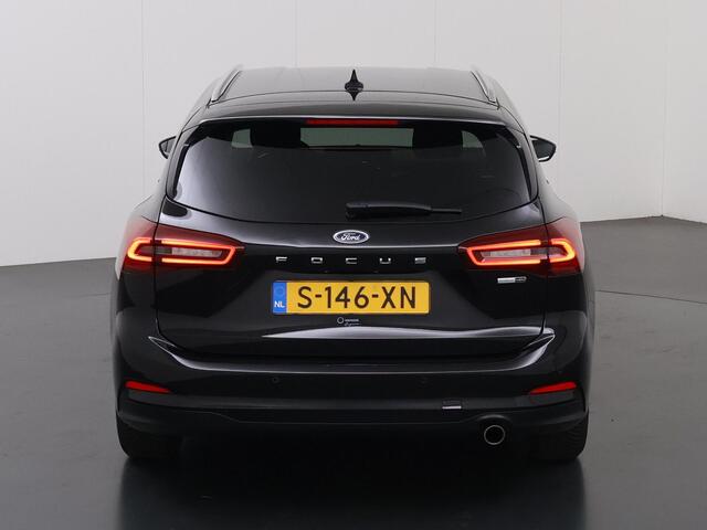 Ford FOCUS Wagon 1.0 EcoBoost Hybrid Titanium | Navigatie | Climate Control | Cruise Control | Parkeersensoren |