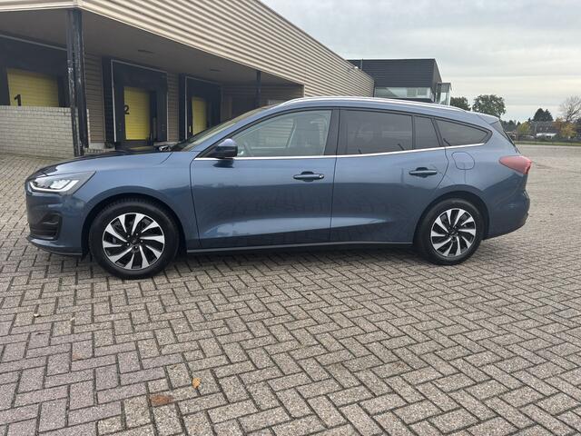 Ford FOCUS Wagon 1.0 EcoBoost Hybrid Titanium Style [ Fm navi,apple cp,camera,ecc,lmv ]