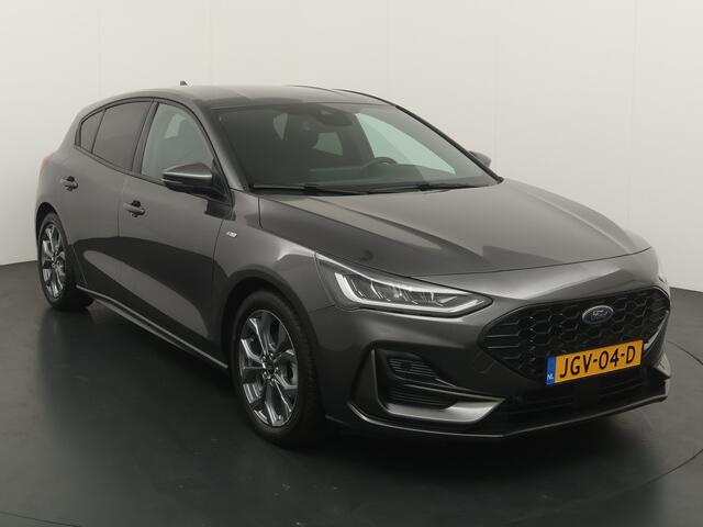 Ford FOCUS Ecoboost 125 pk ST-line | Winter Pack | 4 seiz. banden | Navi | Clima | Cruise | Dr. loos Apple Carplay