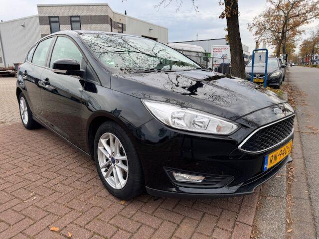 Ford FOCUS 1.0 125pk 5deurs Lease Edition Airco/ECC,Navigatie,Leder Interieur