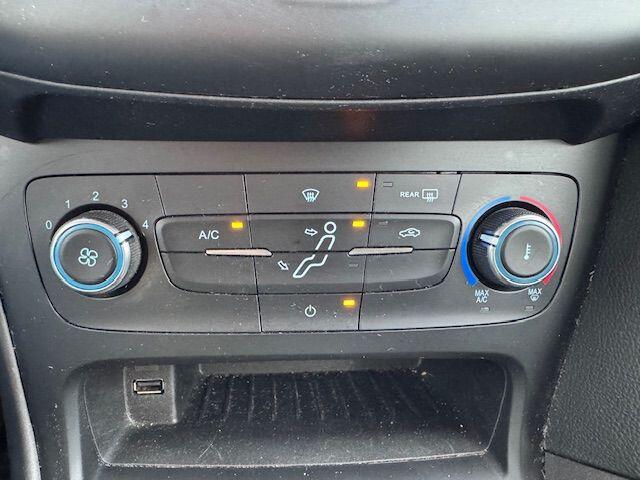 Ford FOCUS 1.0 125pk 5deurs Lease Edition Airco/ECC,Navigatie,Leder Interieur