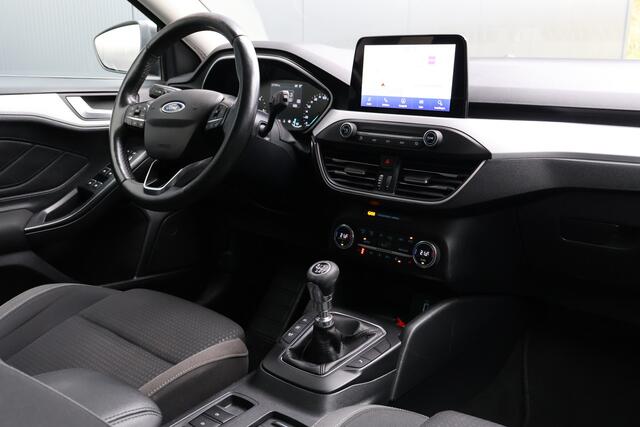 Ford FOCUS Wagon 1.5 EcoBlue Titanium X Business | Winter Pakket | Camera | ACC | Navigatie | Climate Control |