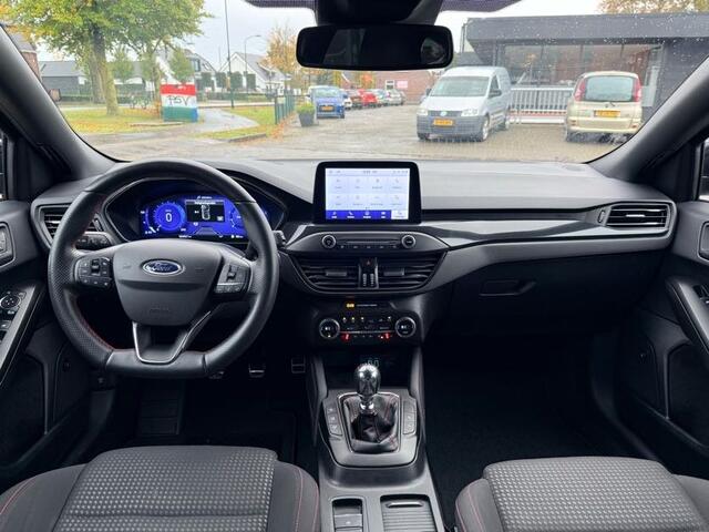 Ford FOCUS 1.0 Ecoboost Hybrid 155PK ST-line Business X