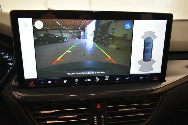 Ford FOCUS Wagon 1.0 EcoBoost Hybrid ST Line Cam Dhoek Winterpack Head-Up