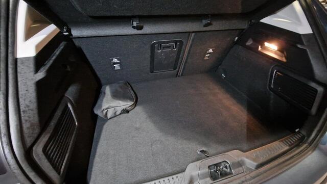 Ford FOCUS 1.0 EcoBoost Hybrid Titanium X | Apple Carplay/Android Auto | Navigatie | Digital Cockpit |