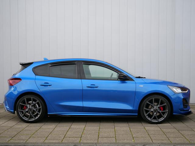 Ford FOCUS 1.0 EcoBoost 155pk Hybrid ST Line X 19 inch / Winterpakket / Maxton