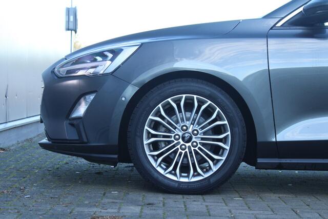 Ford FOCUS 1.0 EcoBoost 125pk Titanium Business | LED | Camera | Navigatie | Stoel- en stuurverwarming | B&O