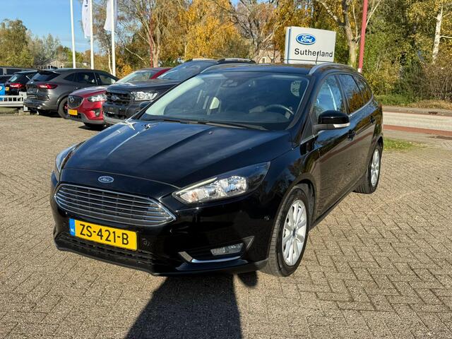 Ford FOCUS Wagon 1.0 EcoBoost Titanium 125pk | Trekhaak | Winterpack | Parkeersensoren | Navigatie
