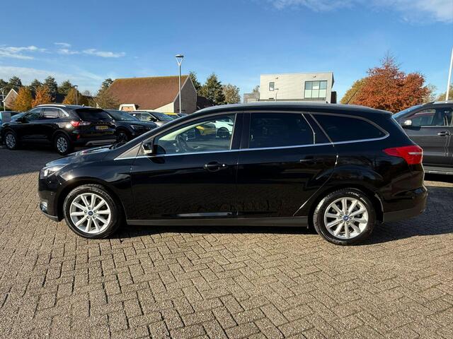 Ford FOCUS Wagon 1.0 EcoBoost Titanium 125pk | Trekhaak | Winterpack | Parkeersensoren | Navigatie