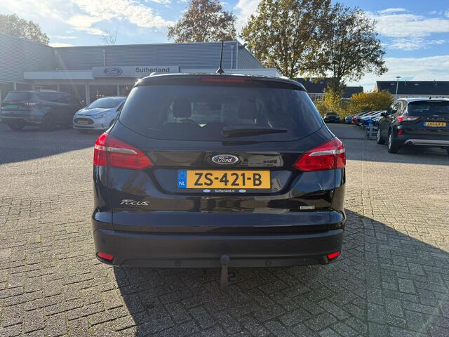 Ford FOCUS Wagon 1.0 EcoBoost Titanium 125pk | Trekhaak | Winterpack | Parkeersensoren | Navigatie