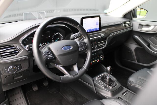 Ford FOCUS 1.0 EcoBoost Vignale 125pk - Navi - LED - Blind Spot - Camera - B&O - Leder - Rijklaar