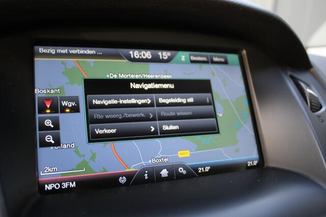 Ford FOCUS Wagon 1.5 Titanium Edition - NAVIGATIE - CAMERA - PDC - TREKHAAK - 1e EIGENAAR