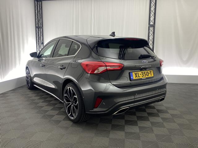 Ford FOCUS 1.0 EcoBoost Vignale | Pano-Dak | Trekhaak | Head-Up | Carplay | Dodehoek Det. | DAB |