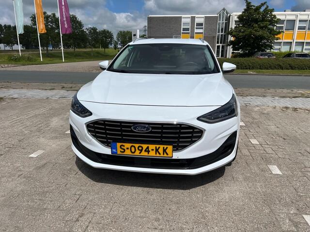 Ford FOCUS Wagon 1.0 EcoBoost Hybrid Titanium | Elektrisch uitklapbare trekhaak | Cruise Control | Winter Pack | Climate Control