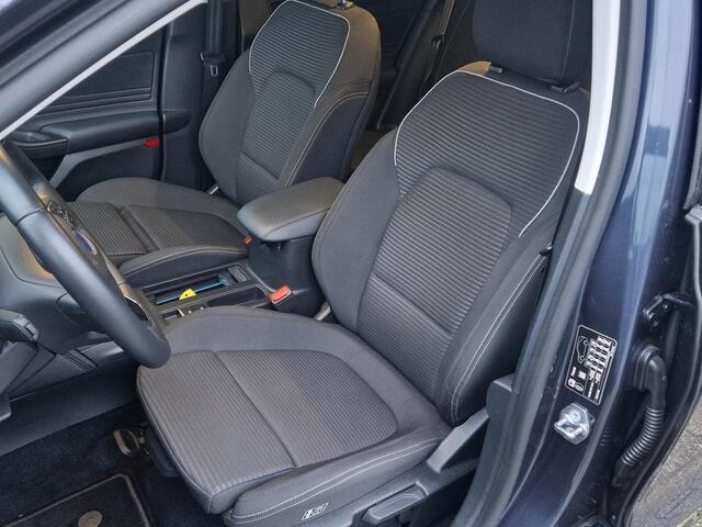 Ford FOCUS Wagon 1.0 EcoBoost Titanium Business | Dealeronderhouden! | 1e Eig | Trekhaak | AGR Stoelen | Full LED | Climate Control | Cruise Control |