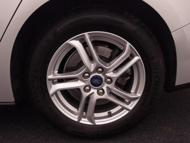 Ford FOCUS Wagon 1.0 EcoBoost Trend Edition Business AIRCO / NAVI / PDC / BLUETOOTH / CRUISE / CARPLAY / NL-AUTO