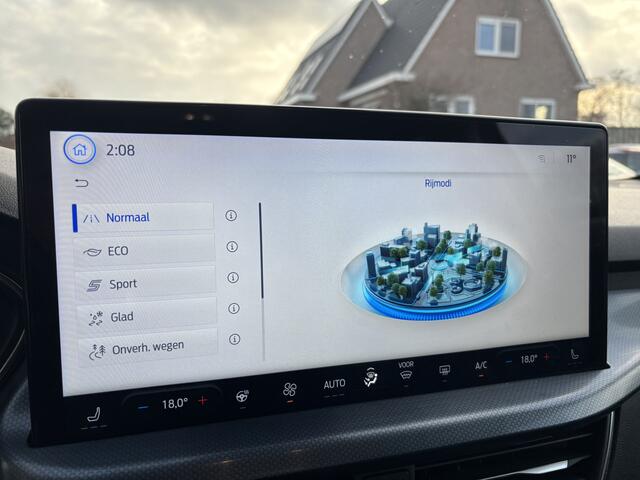 Ford FOCUS Wagon 1.0 EcoBoost Hybrid Active X Automaat Trekhaak / All-Seasons / Hogere instap