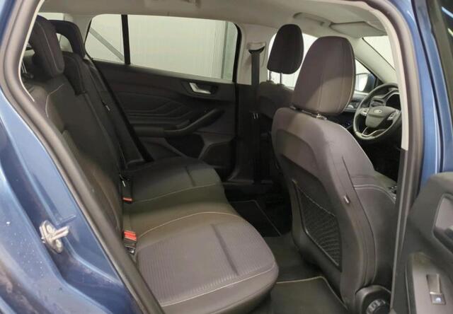 Ford FOCUS Wagon 1.5 EcoBlue Titanium X Business Navigatie Trekhaak Camera Carplay Dab Keyless Stoelverwarming Getint Glas