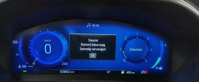 Ford FOCUS Wagon 1.5 EcoBlue Titanium X Business Navigatie Trekhaak Camera Carplay Dab Keyless Stoelverwarming Getint Glas