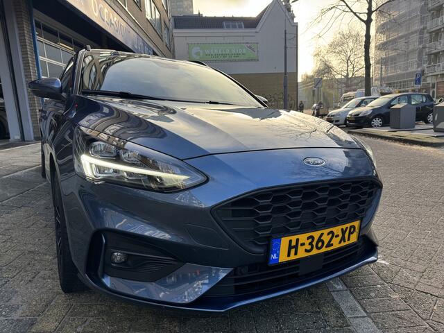 Ford FOCUS Wagon 1.0 EcoBoost ST Line Business | Navigatie | Cruise Control | Winter-Pack | Parking Pack | Blis (Dodehoek Detectie ) | B&O Audio | Keyless Enrty | 18 Inch Velgen | Dealeronderhouden |