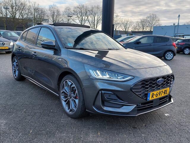 Ford FOCUS 1.0 EcoBoost 155pk Hybrid Automaat ST-Line X | Navi | Apple Carplay | Adap.Cruise | Panorama Schuifdak | Dodehoek+Rijstrooksensor | Led Koplampen | Keyless Entry | Pdc+Assist+Camera | 18''lm