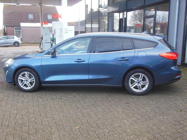 Ford FOCUS Wagon 1.5 EcoBlue Trend Edition Business Staat in De Krim