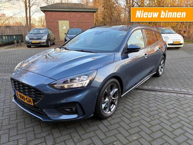 Ford FOCUS 1.0 EcoB. ST LINE! TREKHAAK/CAMERA/CARPLAY/STUURVERW.