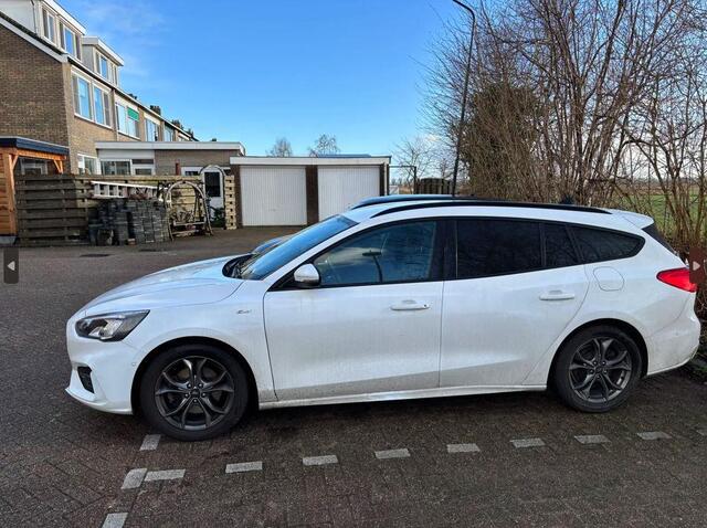 Ford FOCUS Wagon 1.0 EcoBoost Hybrid ST Line X Business Winterpack | Cruise control | Climate control